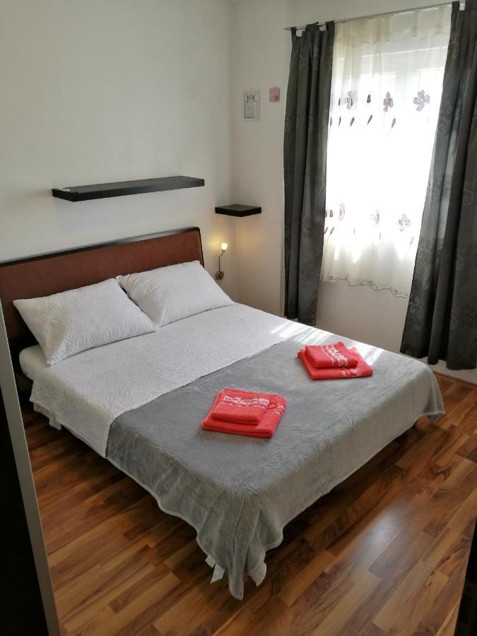 Apartmani Mariva Vodice Exterior foto